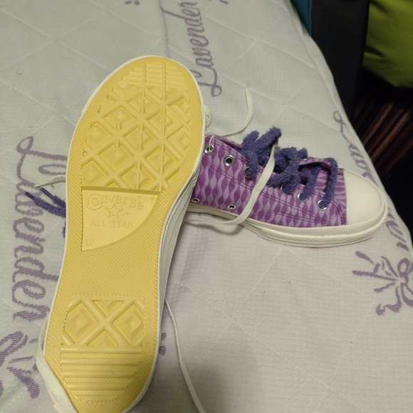 Converse sneakers - Picture 12 of 16